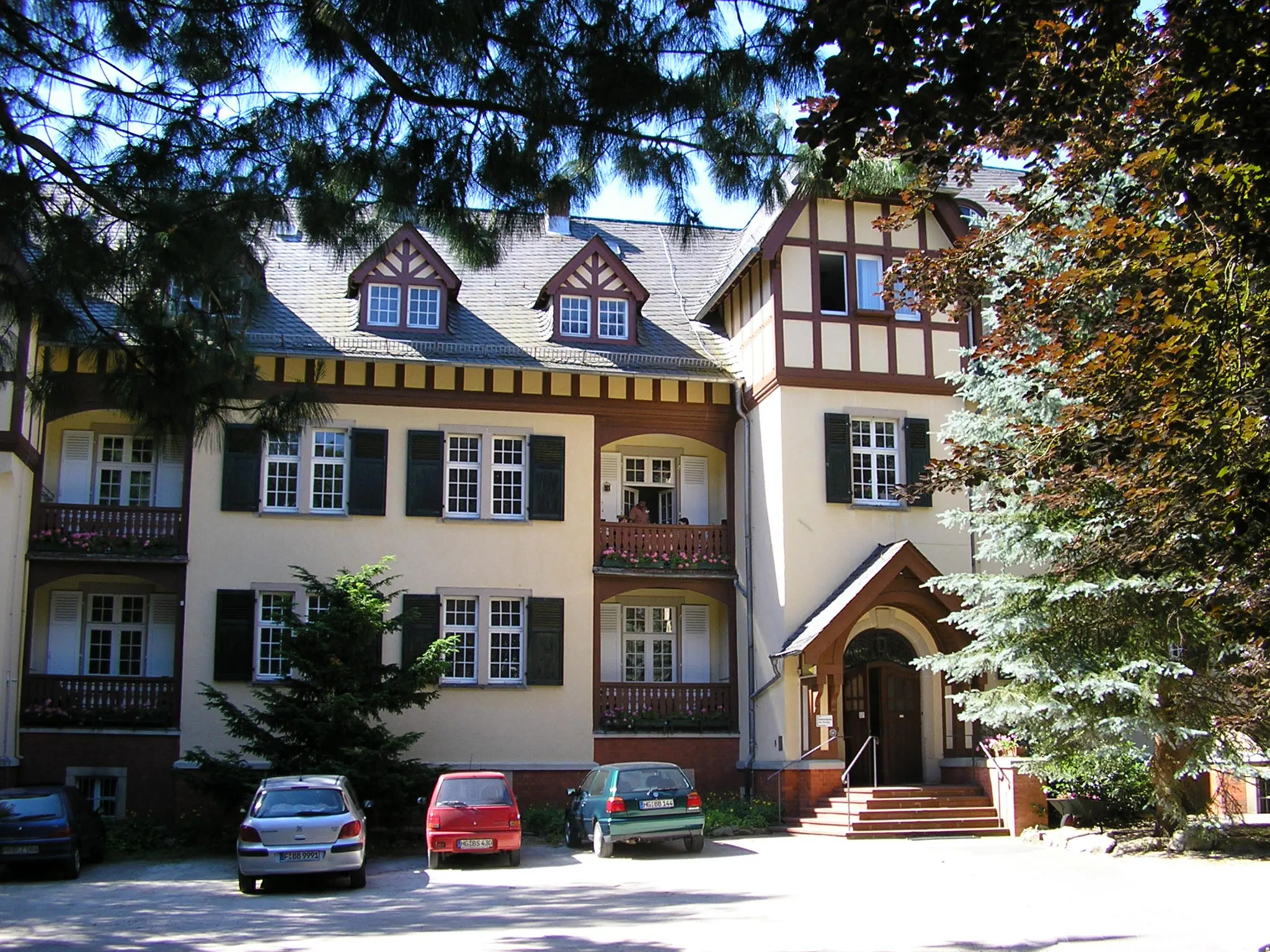 Agnes-Geering-Haus, Vorderansicht 2005